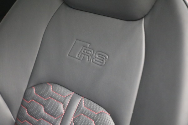 Used 2021 Audi RS 6 Avant 4.0T quattro Avant for sale Sold at Alfa Romeo of Westport in Westport CT 06880 17