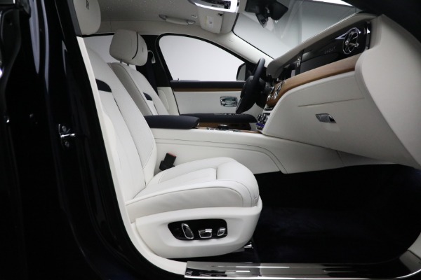 Used 2022 Rolls-Royce Ghost for sale Sold at Alfa Romeo of Westport in Westport CT 06880 24