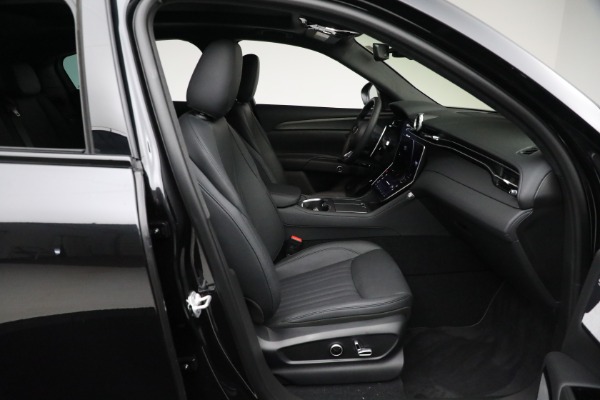 New 2024 Maserati Grecale GT for sale Sold at Alfa Romeo of Westport in Westport CT 06880 28