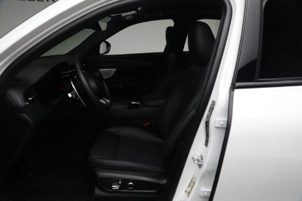 New 2024 Maserati Grecale GT for sale Sold at Alfa Romeo of Westport in Westport CT 06880 23