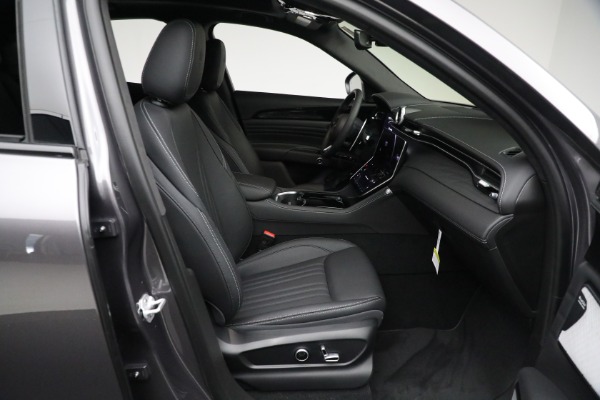 New 2024 Maserati Grecale GT for sale $58,900 at Alfa Romeo of Westport in Westport CT 06880 27