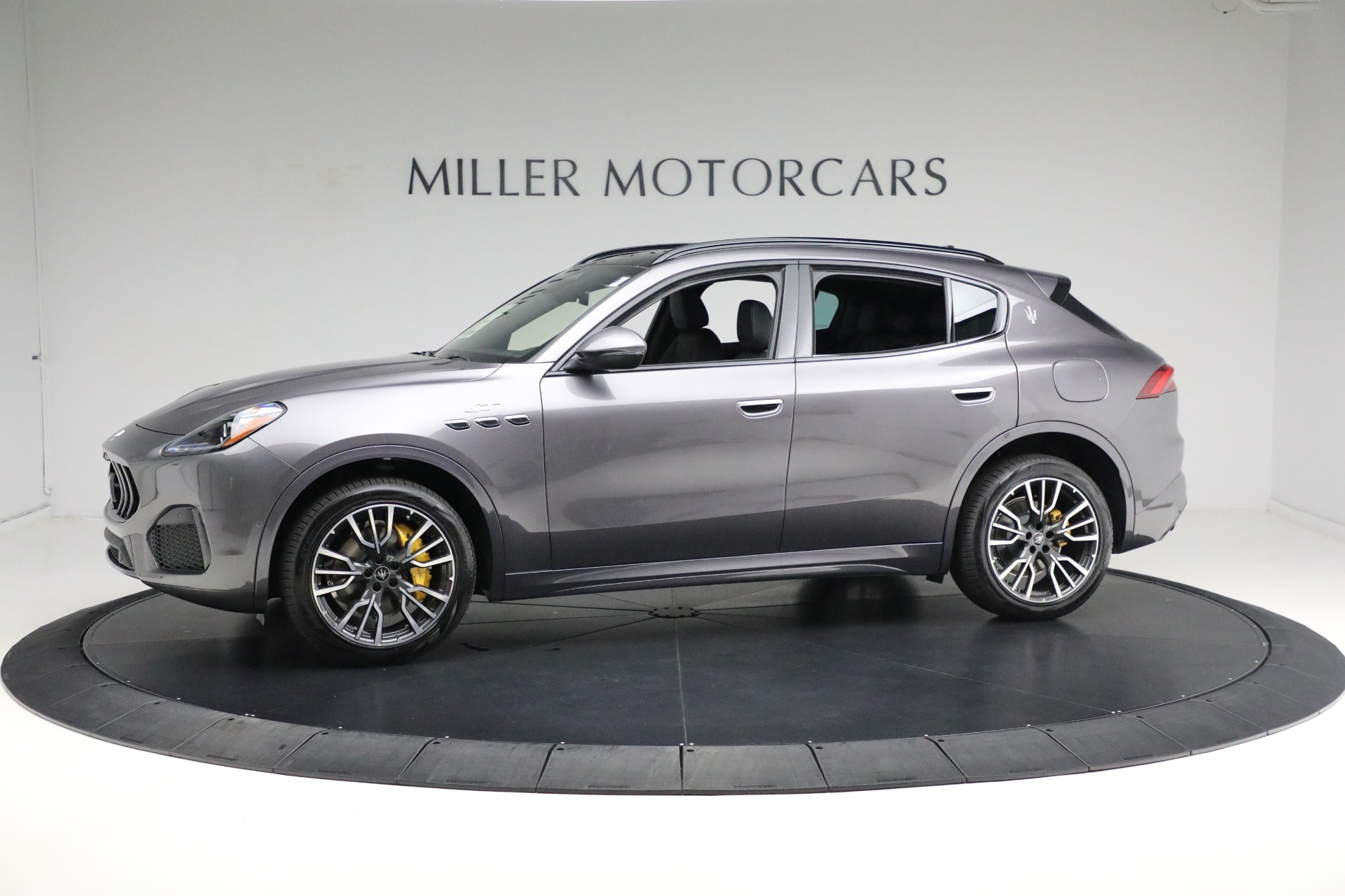 New 2024 Maserati Grecale GT for sale $58,900 at Alfa Romeo of Westport in Westport CT 06880 1