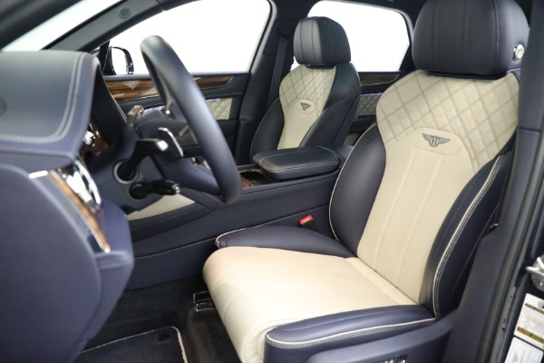 Used 2021 Bentley Bentayga V8 for sale Sold at Alfa Romeo of Westport in Westport CT 06880 12