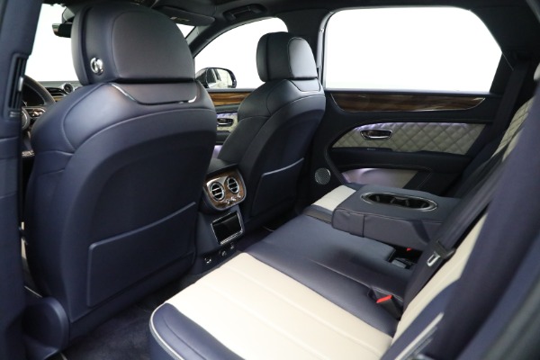 Used 2021 Bentley Bentayga V8 for sale Sold at Alfa Romeo of Westport in Westport CT 06880 14