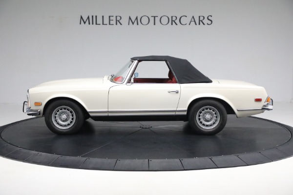 Used 1970 Mercedes-Benz 280 SL for sale Sold at Alfa Romeo of Westport in Westport CT 06880 15
