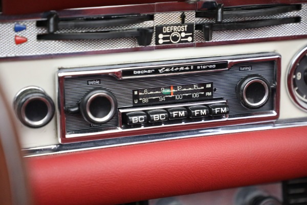 Used 1970 Mercedes-Benz 280 SL for sale Sold at Alfa Romeo of Westport in Westport CT 06880 21