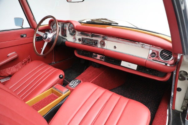 Used 1970 Mercedes-Benz 280 SL for sale Sold at Alfa Romeo of Westport in Westport CT 06880 23