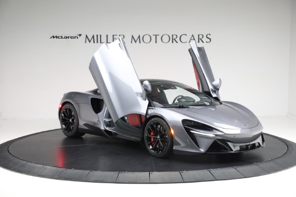 New 2024 McLaren Artura TechLux for sale Sold at Alfa Romeo of Westport in Westport CT 06880 13