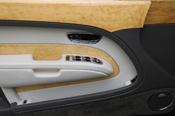 Used 2013 Bentley Mulsanne for sale Sold at Alfa Romeo of Westport in Westport CT 06880 16