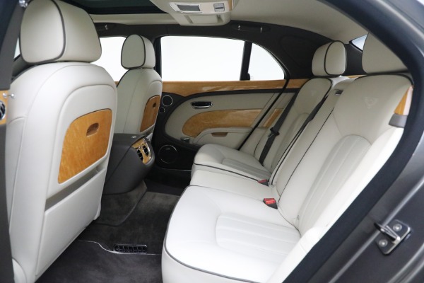Used 2013 Bentley Mulsanne for sale Sold at Alfa Romeo of Westport in Westport CT 06880 18