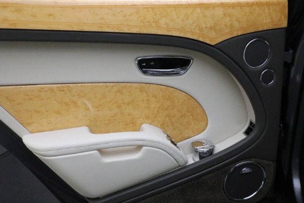 Used 2013 Bentley Mulsanne for sale Sold at Alfa Romeo of Westport in Westport CT 06880 20