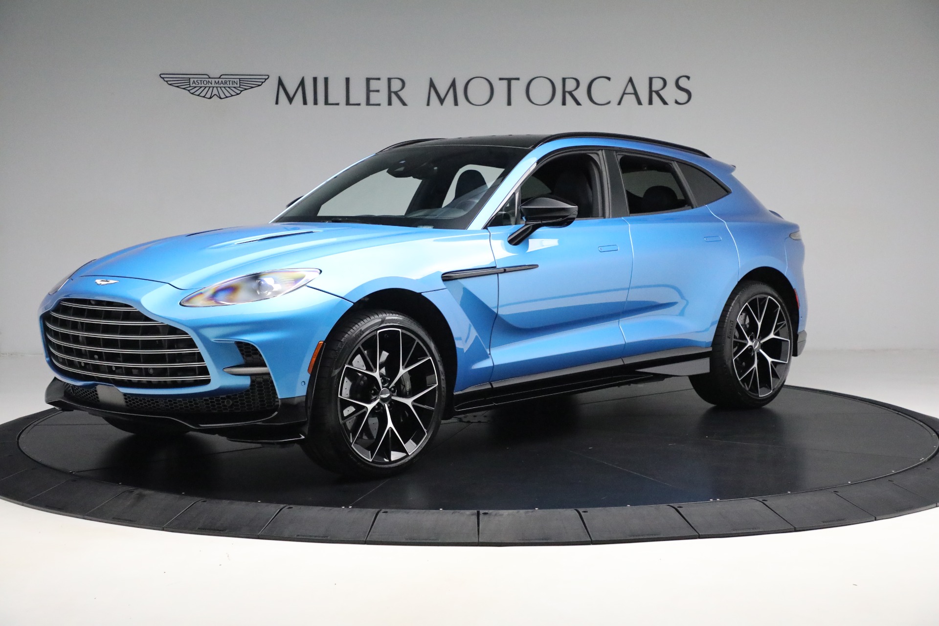 Used 2024 Aston Martin DBX 707 for sale $189,900 at Alfa Romeo of Westport in Westport CT 06880 1