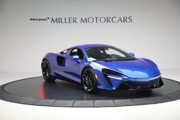New 2025 McLaren Artura for sale Sold at Alfa Romeo of Westport in Westport CT 06880 11