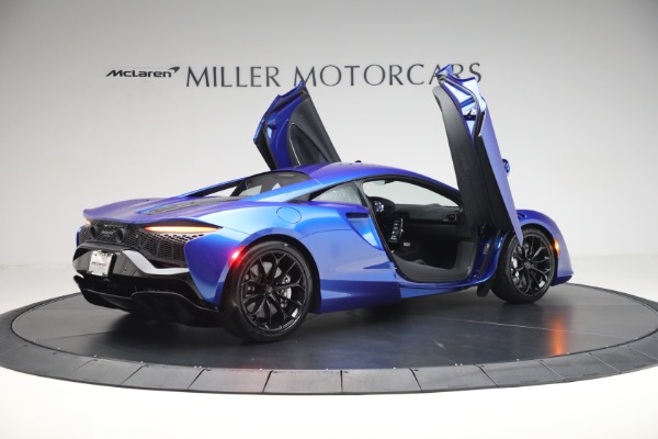 New 2025 McLaren Artura for sale Sold at Alfa Romeo of Westport in Westport CT 06880 15