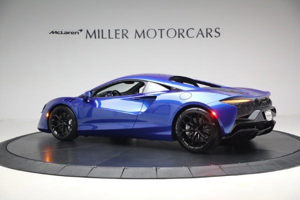 New 2025 McLaren Artura for sale Sold at Alfa Romeo of Westport in Westport CT 06880 4