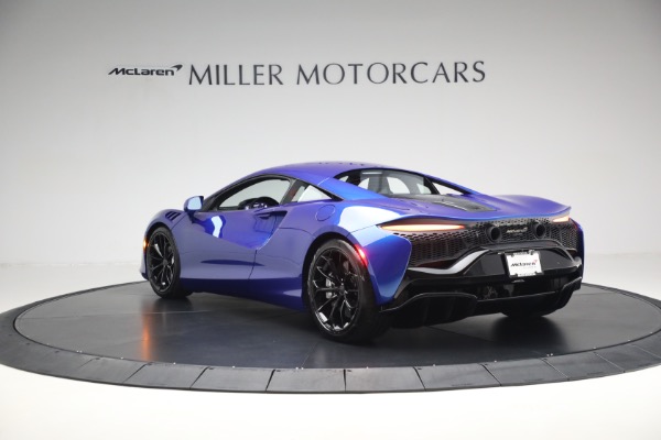 New 2025 McLaren Artura for sale Sold at Alfa Romeo of Westport in Westport CT 06880 5