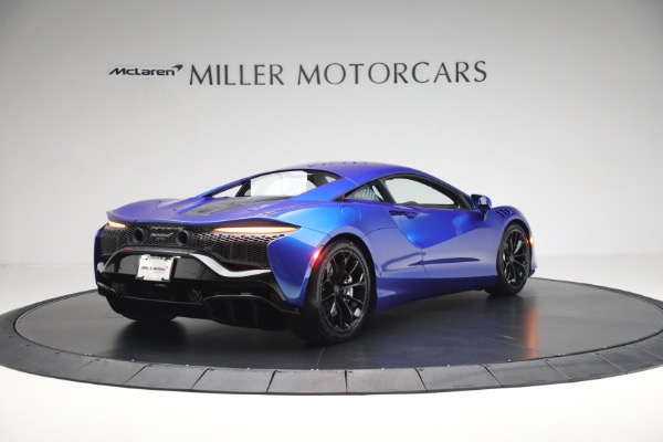 New 2025 McLaren Artura for sale Sold at Alfa Romeo of Westport in Westport CT 06880 7