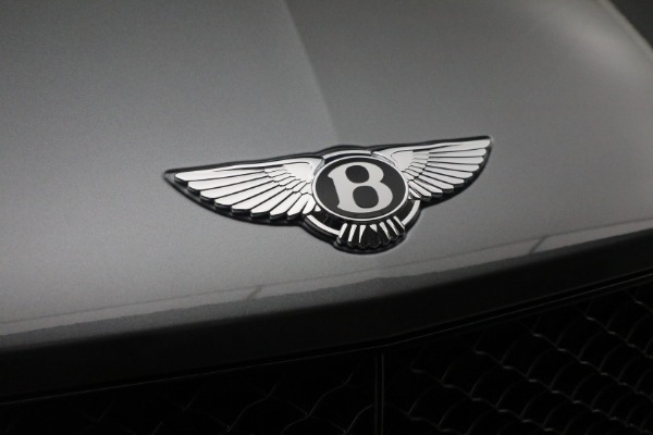 Used 2023 Bentley Bentayga Azure Hybrid for sale $159,900 at Alfa Romeo of Westport in Westport CT 06880 17