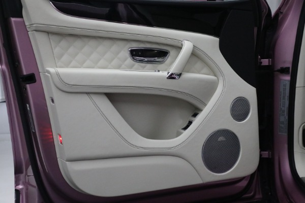 Used 2019 Bentley Bentayga V8 for sale Sold at Alfa Romeo of Westport in Westport CT 06880 19