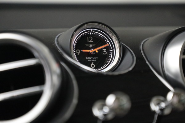 Used 2019 Bentley Bentayga V8 for sale Sold at Alfa Romeo of Westport in Westport CT 06880 27