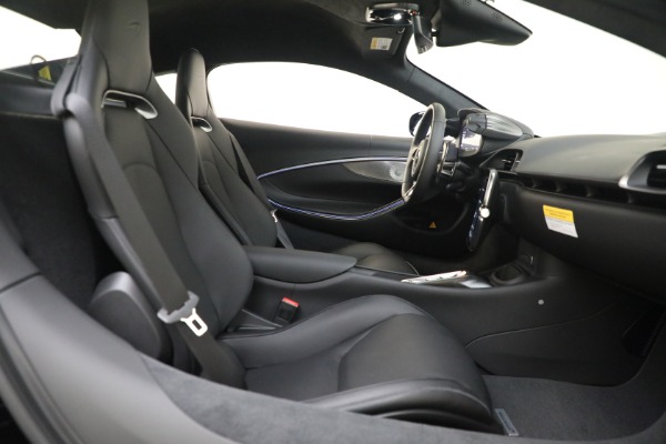 Used 2025 McLaren Artura TechLux for sale $227,900 at Alfa Romeo of Westport in Westport CT 06880 22
