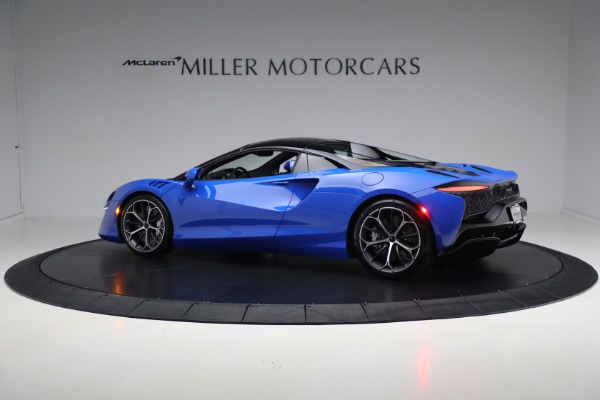 New 2025 McLaren Artura Spider Performance for sale $329,718 at Alfa Romeo of Westport in Westport CT 06880 17