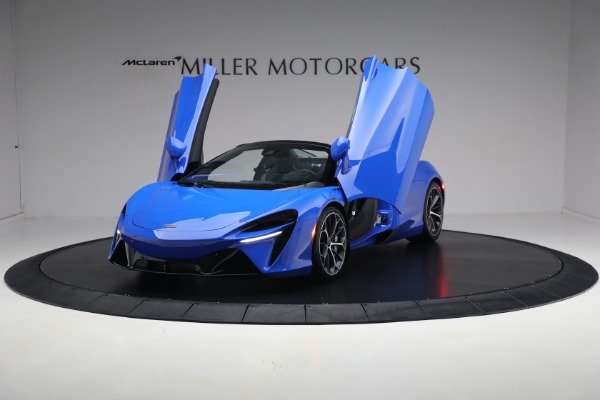 New 2025 McLaren Artura Spider Performance for sale $329,718 at Alfa Romeo of Westport in Westport CT 06880 26