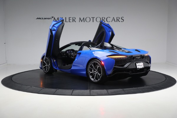 New 2025 McLaren Artura Spider Performance for sale $329,718 at Alfa Romeo of Westport in Westport CT 06880 28