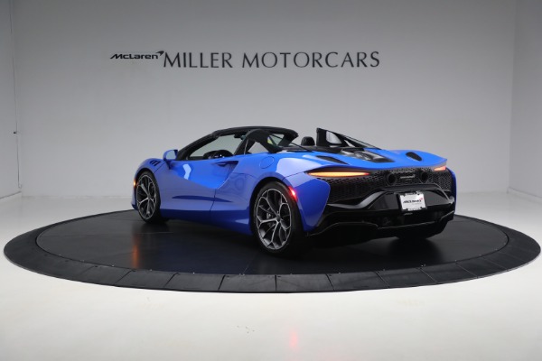 New 2025 McLaren Artura Spider Performance for sale $329,718 at Alfa Romeo of Westport in Westport CT 06880 5