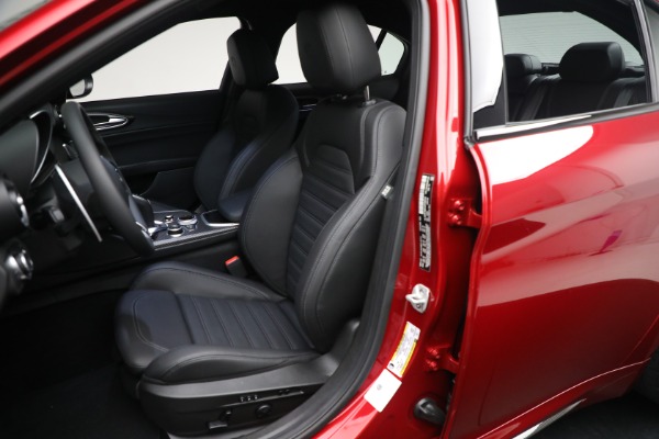 Used 2024 Alfa Romeo Giulia Quadrifoglio for sale $71,900 at Alfa Romeo of Westport in Westport CT 06880 26