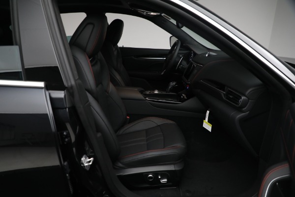 New 2024 Maserati Levante GT Ultima for sale $103,495 at Alfa Romeo of Westport in Westport CT 06880 16