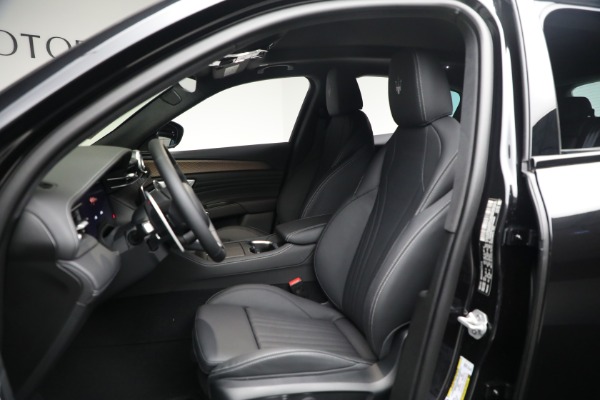 New 2025 Maserati Grecale Folgore - Fully Electric Vehicle for sale Sold at Alfa Romeo of Westport in Westport CT 06880 15