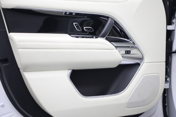 Used 2023 Land Rover Range Rover P530 SE for sale Sold at Alfa Romeo of Westport in Westport CT 06880 13