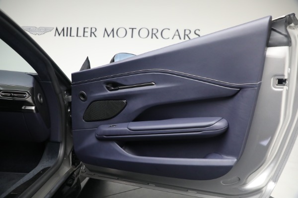 New 2025 Aston Martin Vantage for sale Sold at Alfa Romeo of Westport in Westport CT 06880 14