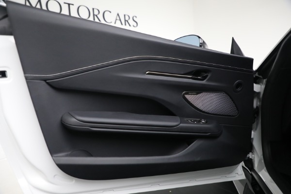 New 2025 Aston Martin Vantage for sale Sold at Alfa Romeo of Westport in Westport CT 06880 13