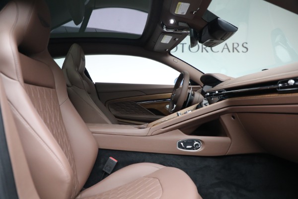 Used 2025 Aston Martin DB12 V8 for sale $245,900 at Alfa Romeo of Westport in Westport CT 06880 25