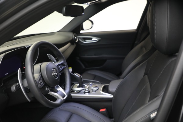 New 2025 Alfa Romeo Giulia Sprint for sale Sold at Alfa Romeo of Westport in Westport CT 06880 11