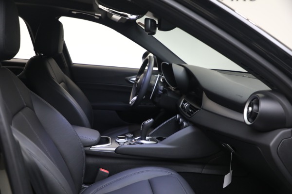 New 2025 Alfa Romeo Giulia Sprint for sale Sold at Alfa Romeo of Westport in Westport CT 06880 14