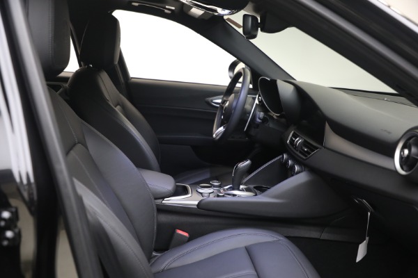 New 2025 Alfa Romeo Giulia Sprint for sale Sold at Alfa Romeo of Westport in Westport CT 06880 15