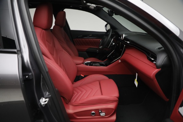 New 2025 Maserati Grecale Modena for sale Sold at Alfa Romeo of Westport in Westport CT 06880 15