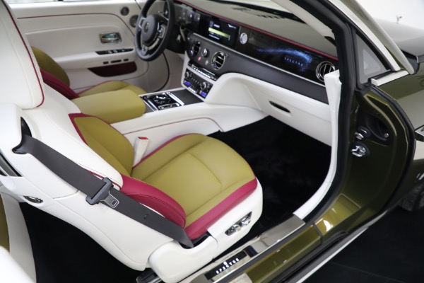 Used 2025 Rolls-Royce Spectre for sale $409,900 at Alfa Romeo of Westport in Westport CT 06880 18