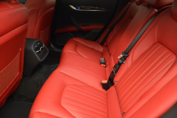 Used 2017 Maserati Ghibli S Q4 for sale Sold at Alfa Romeo of Westport in Westport CT 06880 18