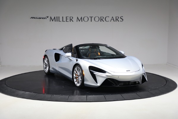 New 2025 McLaren Artura Spider Performance for sale Sold at Alfa Romeo of Westport in Westport CT 06880 13