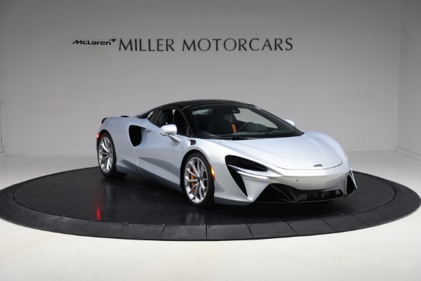 New 2025 McLaren Artura Spider Performance for sale Sold at Alfa Romeo of Westport in Westport CT 06880 26