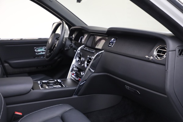 Used 2022 Rolls-Royce Cullinan for sale Sold at Alfa Romeo of Westport in Westport CT 06880 19