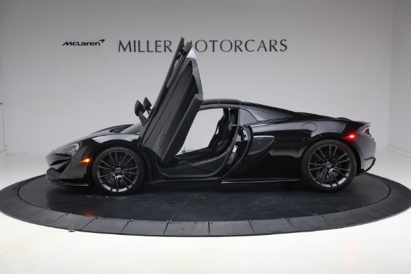 Used 2018 McLaren 570S Spider for sale Sold at Alfa Romeo of Westport in Westport CT 06880 15