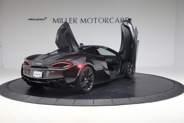 Used 2018 McLaren 570S Spider for sale Sold at Alfa Romeo of Westport in Westport CT 06880 17