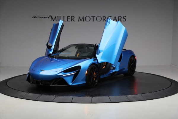 New 2025 McLaren Artura Spider TechLux for sale Sold at Alfa Romeo of Westport in Westport CT 06880 14