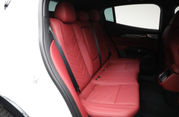 New 2025 Maserati Grecale Modena for sale Sold at Alfa Romeo of Westport in Westport CT 06880 13