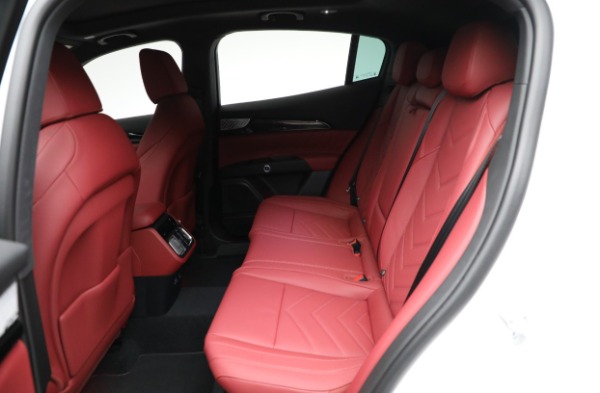 New 2025 Maserati Grecale Modena for sale Sold at Alfa Romeo of Westport in Westport CT 06880 14